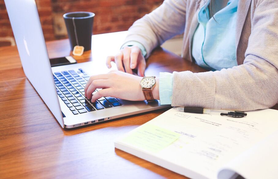 girl on laptop researching